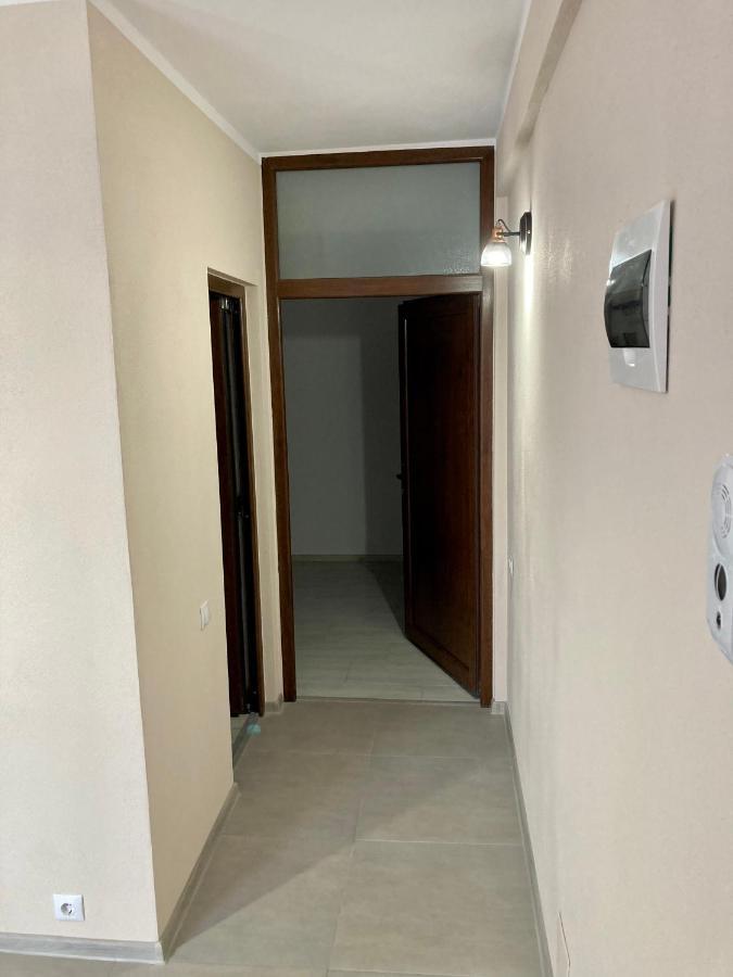 Апартаменты Apartament Luca Дробета-Турну-Северин Экстерьер фото