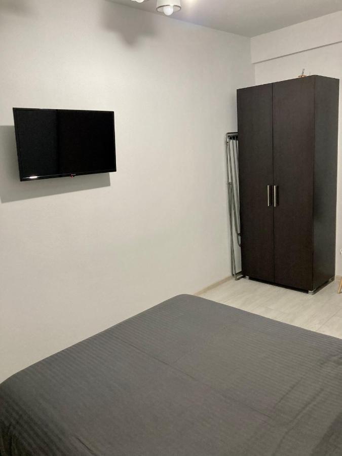 Апартаменты Apartament Luca Дробета-Турну-Северин Экстерьер фото