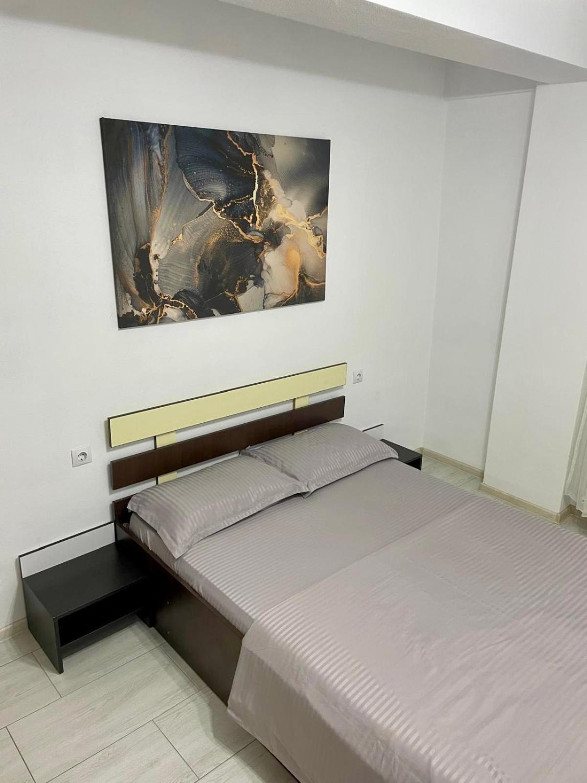 Апартаменты Apartament Luca Дробета-Турну-Северин Экстерьер фото